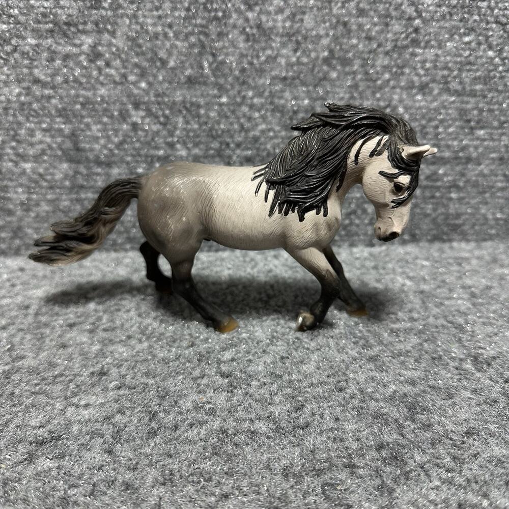 2005 Schleich Andalusian Stallion Realistic Horse Figure - Retired Gray & Black